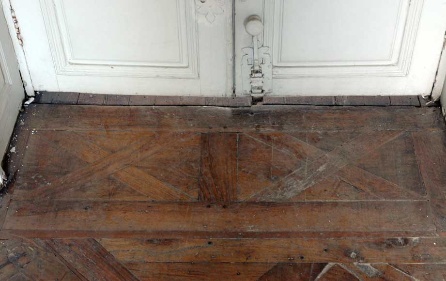 Paneled room and rare parquet flooring from the 18th century Paneled room and rare parquet flooring from the 18th century-22