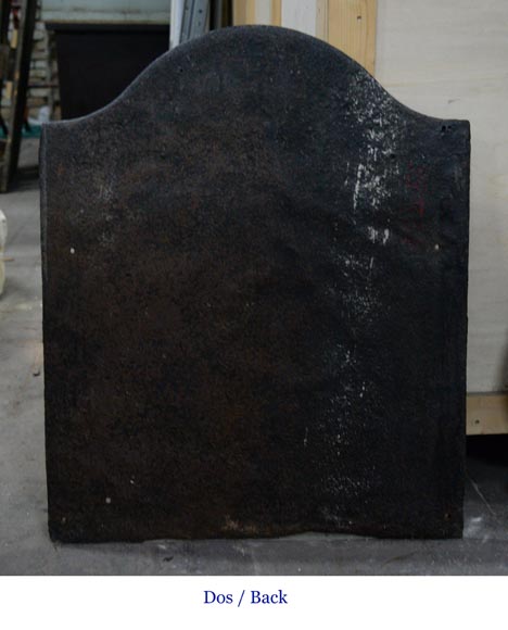 Two hearts burning on an altar, antique small Louis XVI period fireback Two hearts burning on an altar, antique small Louis XVI period fireback-6