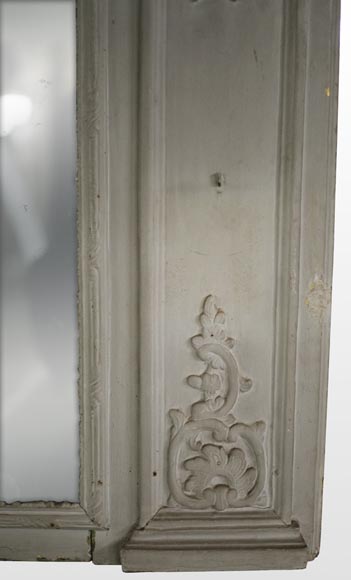 Antique Regence style overmantel mirror with a painting representing a gallant scene Antique Regence style overmantel mirror with a painting representing a gallant scene-6