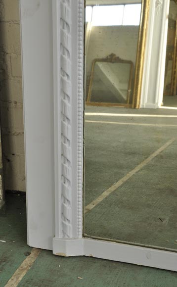 Antique Louis XVI style overmantel mirror with wreaths and masses of weapons, wood and stucco painted blue Antique Louis XVI style overmantel mirror with wreaths and masses of weapons, wood and stucco painted blue-5