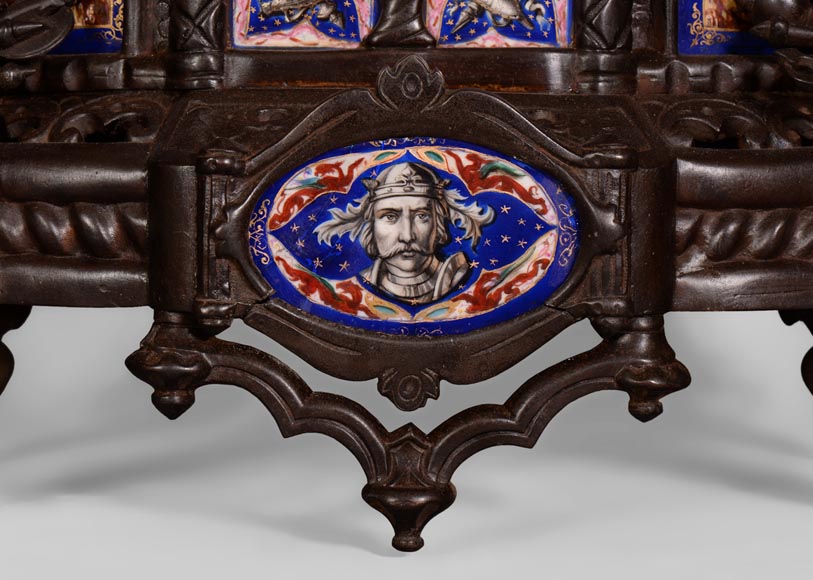 Antique Troubadour style 5 pieces clock set, cast iron and Paris porcelain Antique Troubadour style 5 pieces clock set, cast iron and Paris porcelain-4