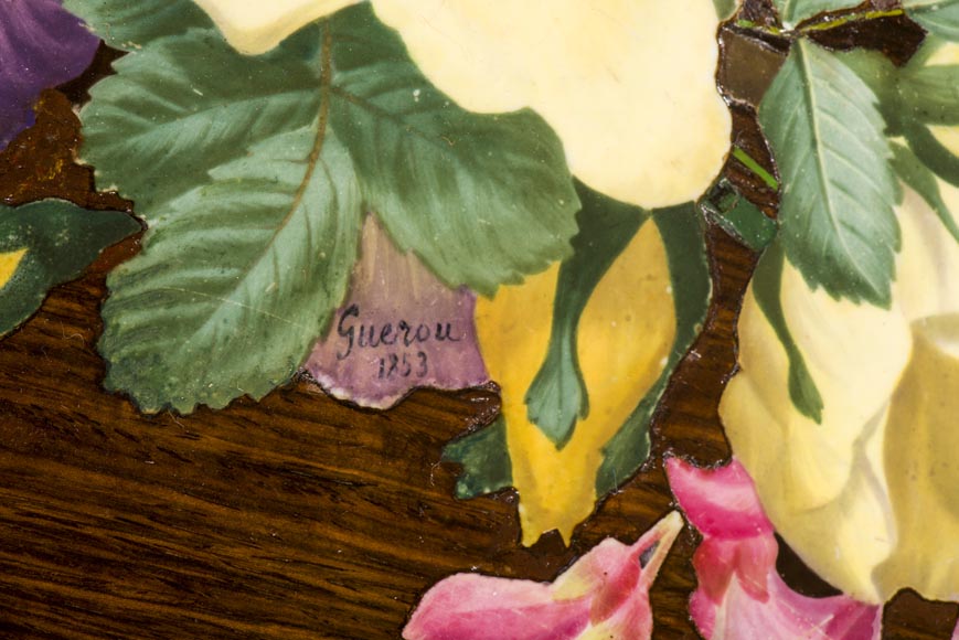 TAHAN Manufactory, Julien-Nicolas RIVART (1802-1867) and Pierre-Joseph GUEROU - Exceptional Louis XV style violin-shaped Desk Decorated with porcelain marquetry And gilt bronze espagnolettes TAHAN Manufactory, Julien-Nicolas RIVART (1802-1867) and Pierre-Joseph GUEROU - Exceptional Louis XV style violin-shaped Desk Decorated with porcelain marquetry And gilt bronze espagnolettes-6