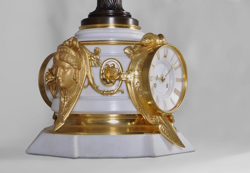 Important Napoléon III style double side clock in statuary marble and bronze Important Napoléon III style double side clock in statuary marble and bronze-1