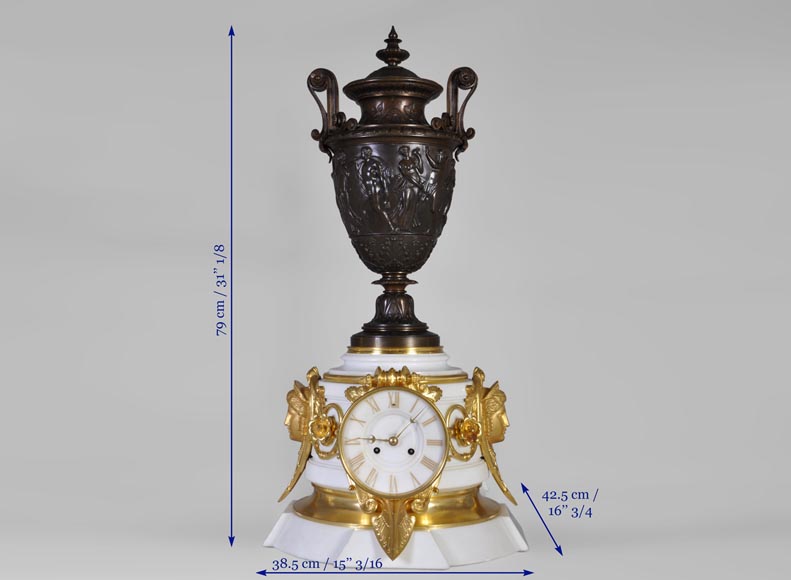 Important Napoléon III style double side clock in statuary marble and bronze Important Napoléon III style double side clock in statuary marble and bronze-9