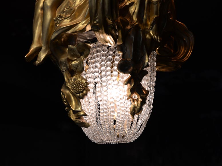 Beautiful antique Art Nouveau style chandelier in gilt bronze and molded glass with languid bodies and nine lights Beautiful antique Art Nouveau style chandelier in gilt bronze and molded glass with languid bodies and nine lights-7