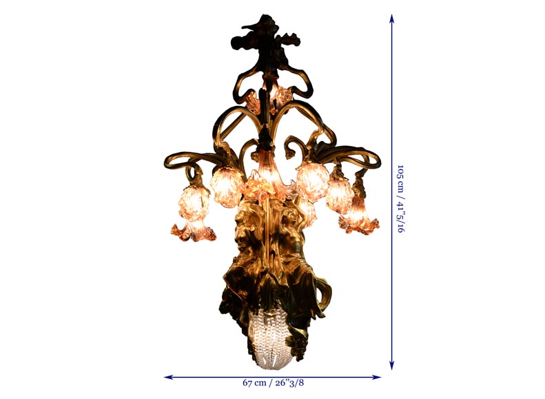Beautiful antique Art Nouveau style chandelier in gilt bronze and molded glass with languid bodies and nine lights Beautiful antique Art Nouveau style chandelier in gilt bronze and molded glass with languid bodies and nine lights-11