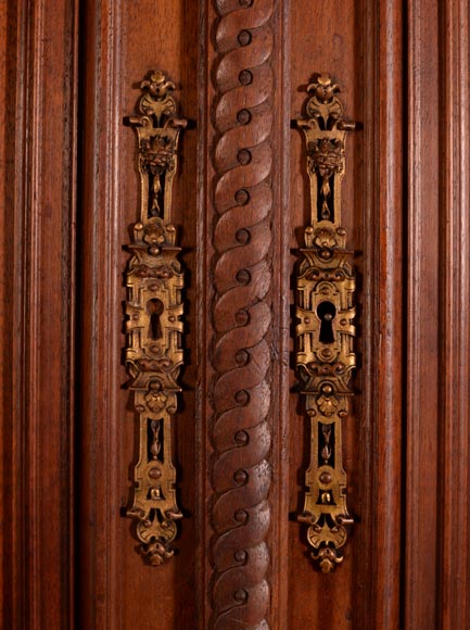 Large Neo-Renaissance style walnut cabinet -  Painted enamels signed by Theophile Soyer (1853-1940) Large Neo-Renaissance style walnut cabinet -  Painted enamels signed by Theophile Soyer (1853-1940)-16