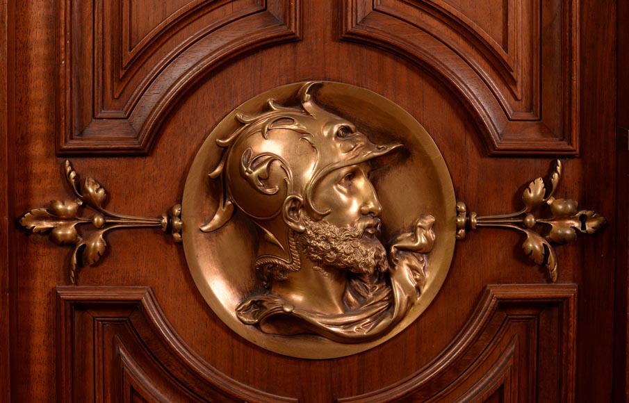 Édouard LIÈVRE (Author of the model, 1829 – 1886), Paul SORMANI (cabinetmaker, 1817 – 1874 or 1875) Neo-Renaissance ceremonial sideboard and buffet Édouard LIÈVRE (Author of the model, 1829 – 1886), Paul SORMANI (cabinetmaker, 1817 – 1874 or 1875) Neo-Renaissance ceremonial sideboard and buffet-8