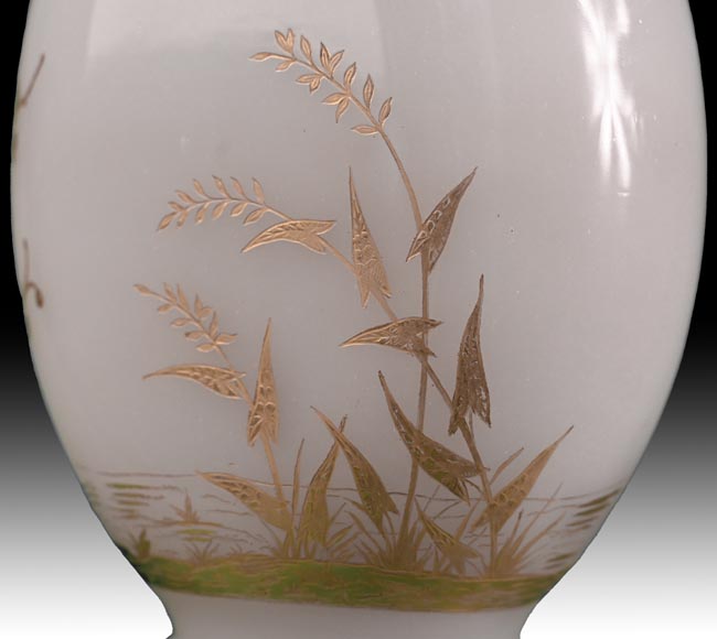 Baccarat, Pair of vases with wading birds, circa 1880 Baccarat, Pair of vases with wading birds, circa 1880-8