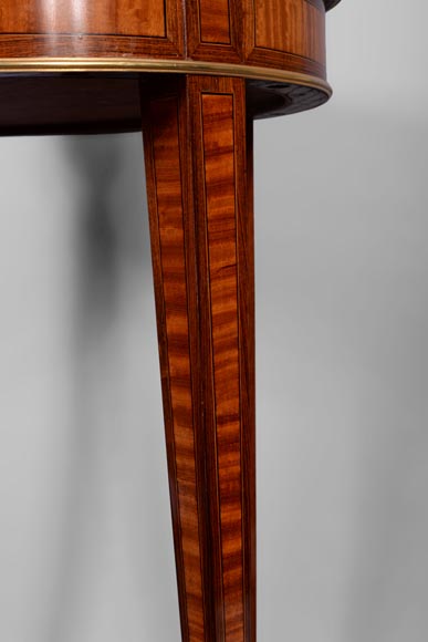 Pierre-Ferdinand DUVINAGE (1823-1876) - Pedestal table with Japanese decoration of   Pierre-Ferdinand DUVINAGE (1823-1876) - Pedestal table with Japanese decoration of