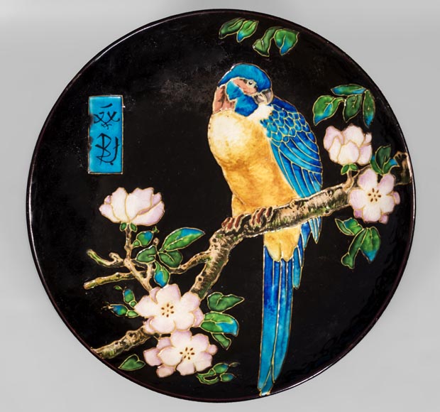 MANUFACTURE JULES VIEILLARD & CIE - Glazed ceramic dish with a parrot partitioned decoration MANUFACTURE JULES VIEILLARD & CIE - Glazed ceramic dish with a parrot partitioned decoration-0