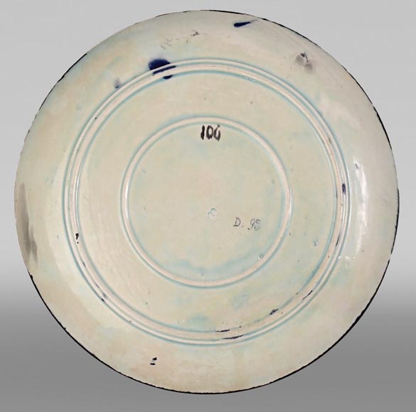 J. VIEILLARD & CIE Manufacture, A rare dish decorated with Koi carp in Japanese style J. VIEILLARD & CIE Manufacture, A rare dish decorated with Koi carp in Japanese style-5