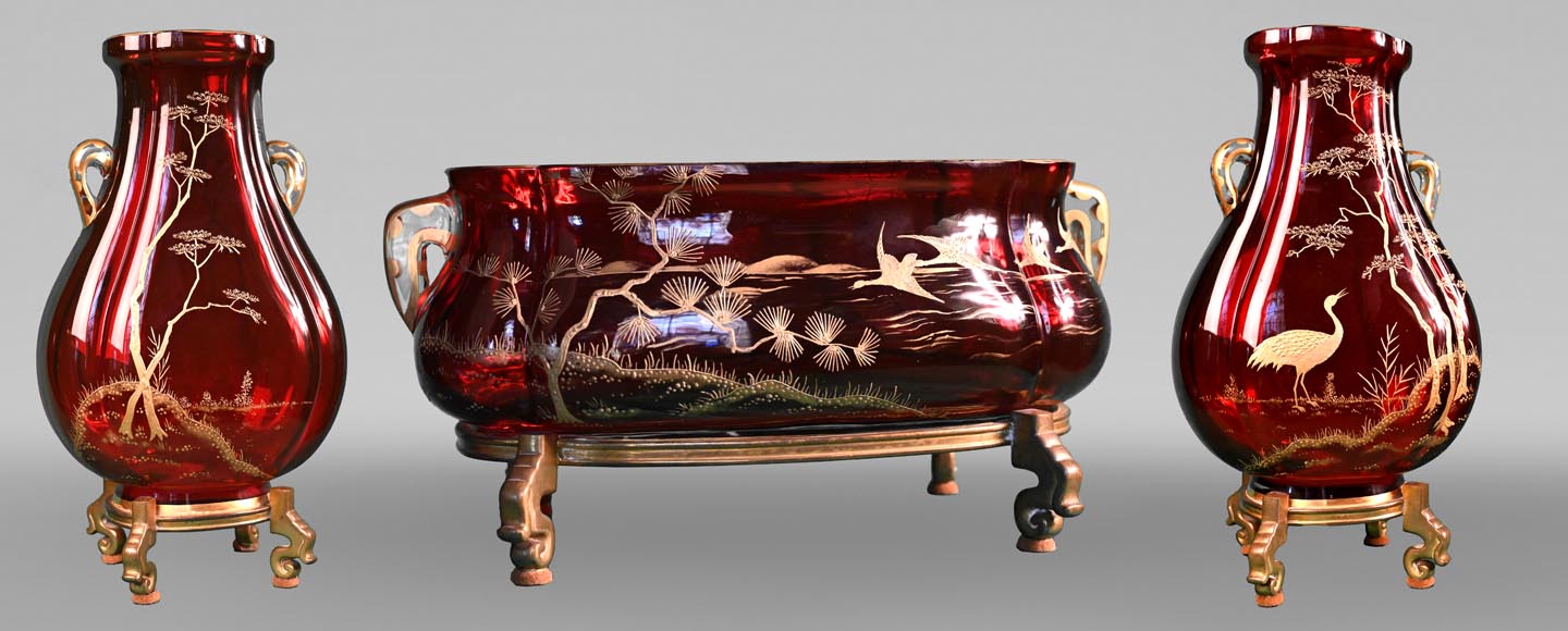 BACCARAT, Garniture with Japanese landscape, circa 1880 BACCARAT, Garniture with Japanese landscape, circa 1880-0