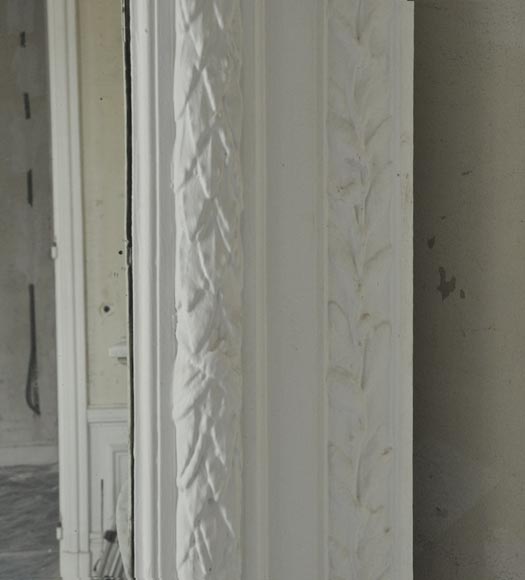 Antique Napoleon III overmantel pierglass with friezes of laurel branches and wide shell Antique Napoleon III overmantel pierglass with friezes of laurel branches and wide shell-3