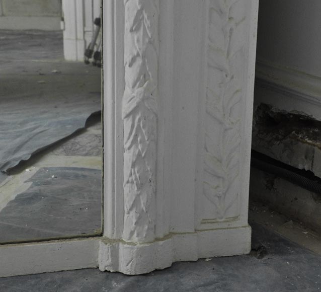 Antique Napoleon III overmantel pierglass with friezes of laurel branches and wide shell Antique Napoleon III overmantel pierglass with friezes of laurel branches and wide shell-4