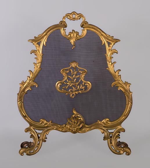 Beautiful antique Louis XV style firescreen in gilt bronze with olive branches Beautiful antique Louis XV style firescreen in gilt bronze with olive branches-0