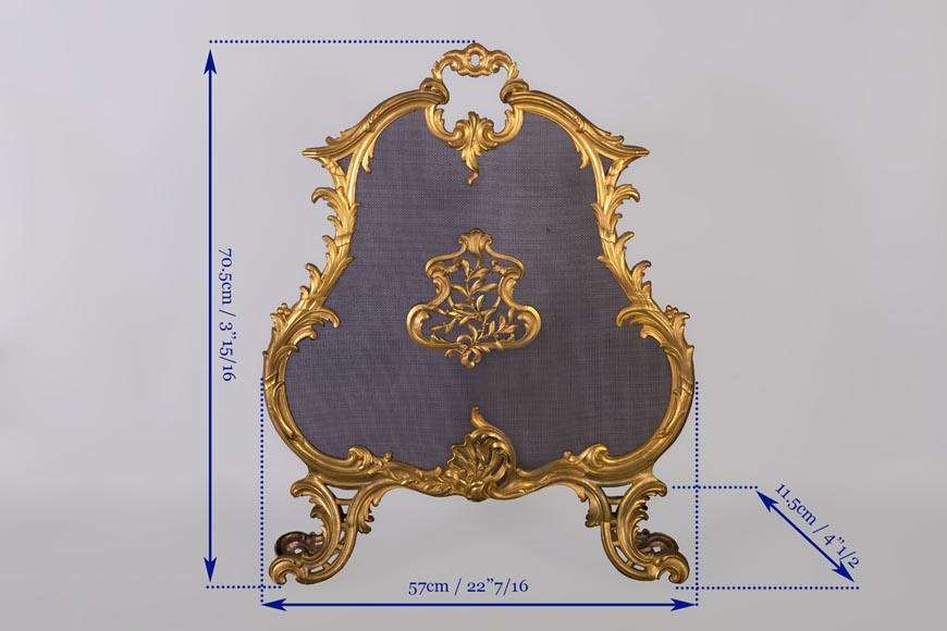 Beautiful antique Louis XV style firescreen in gilt bronze with olive branches Beautiful antique Louis XV style firescreen in gilt bronze with olive branches-7