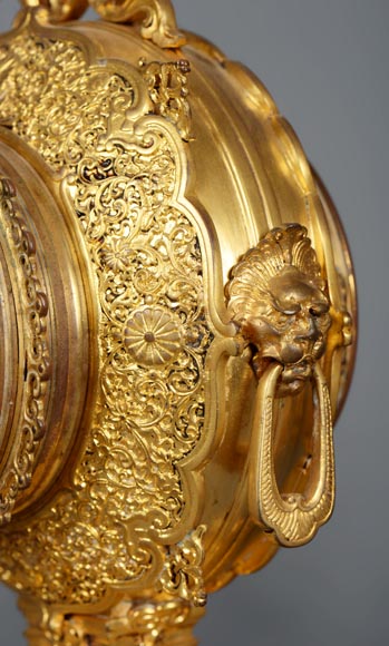 Ferdinand BARBEDIENNE (attributed to) - Gilded bronze set clock in the taste of Japan Ferdinand BARBEDIENNE (attributed to) - Gilded bronze set clock in the taste of Japan-7