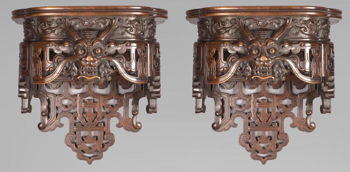 Pair of Far Eastern wall brackets with dragon decoration. Pair of Far Eastern wall brackets with dragon decoration.-0