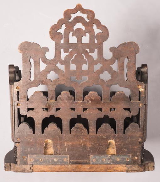 Pair of Far Eastern wall brackets with dragon decoration. Pair of Far Eastern wall brackets with dragon decoration.-3