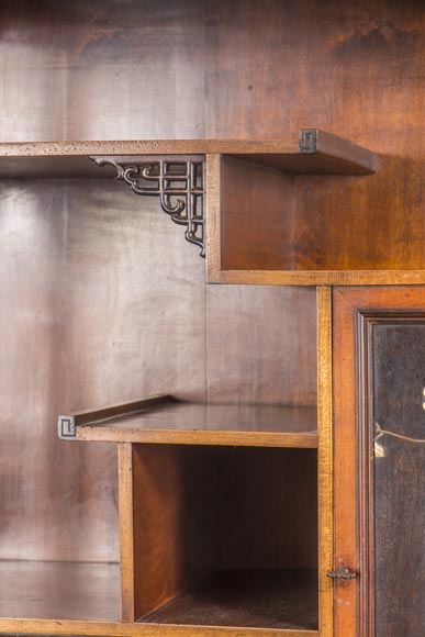 Japanese style presentation cabinet with ivory and lacquer decoration Japanese style presentation cabinet with ivory and lacquer decoration-4