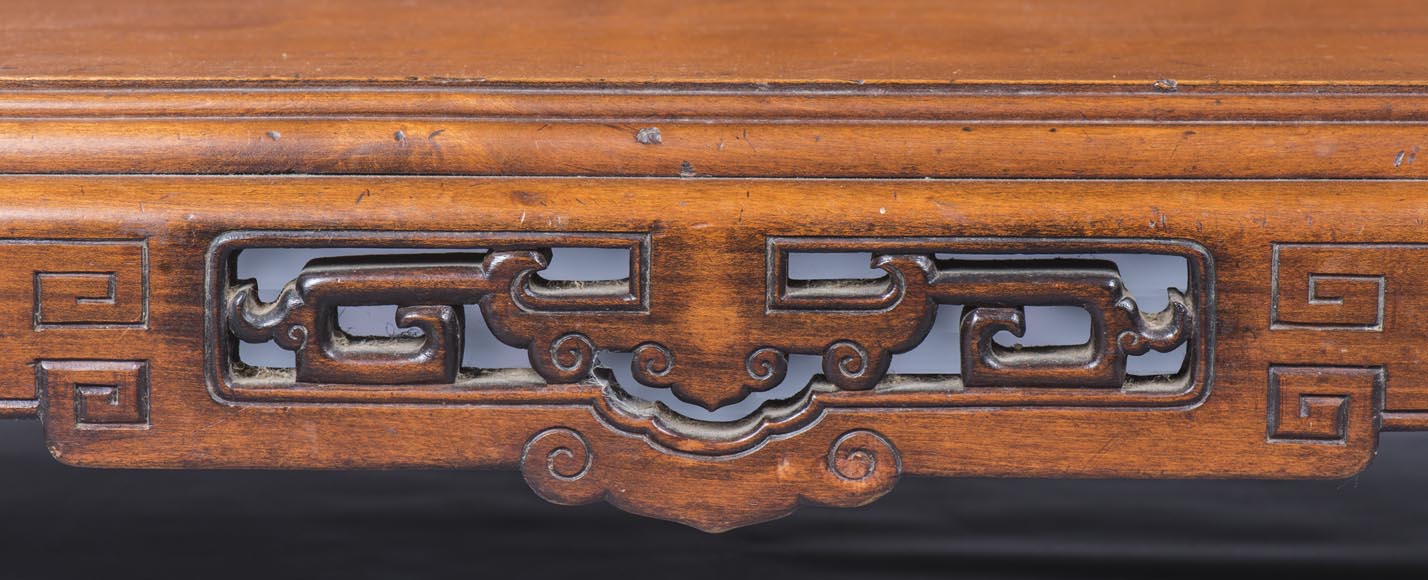 Japanese style presentation cabinet with ivory and lacquer decoration Japanese style presentation cabinet with ivory and lacquer decoration-12