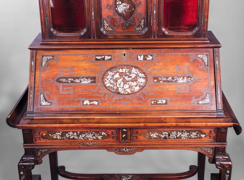 Japanese style secretary with mother-of-pearl butterfly decoration Japanese style secretary with mother-of-pearl butterfly decoration-2