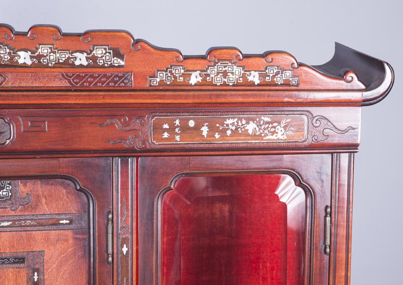 Japanese style secretary with mother-of-pearl butterfly decoration Japanese style secretary with mother-of-pearl butterfly decoration-9