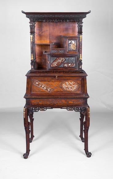 Gabriel VIARDOT, Desk with a Buddhist monk, signed and dated 1886 Gabriel VIARDOT, Desk with a Buddhist monk, signed and dated 1886-0