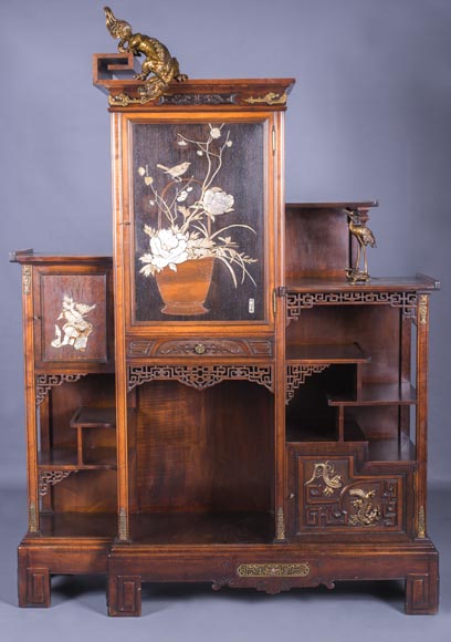 Gabriel VIARDOT (1830-1906) - Large Japanese cabinet with Foo dog Gabriel VIARDOT (1830-1906) - Large Japanese cabinet with Foo dog-0