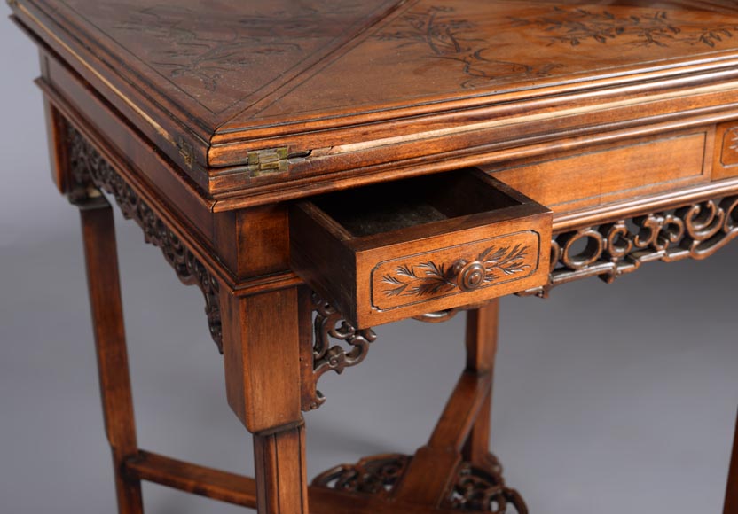 Japanese style game table with an engraved decoration Japanese style game table with an engraved decoration-3