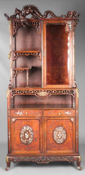 Display cabinet inspired by the Far East Display cabinet inspired by the Far East-0