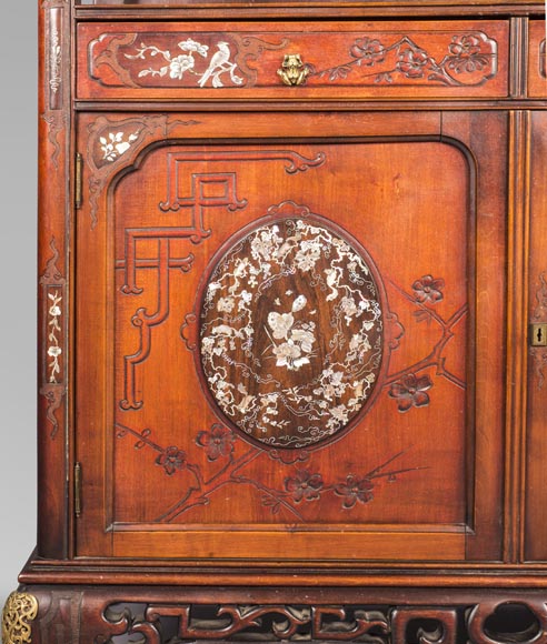 Display cabinet inspired by the Far East Display cabinet inspired by the Far East-2