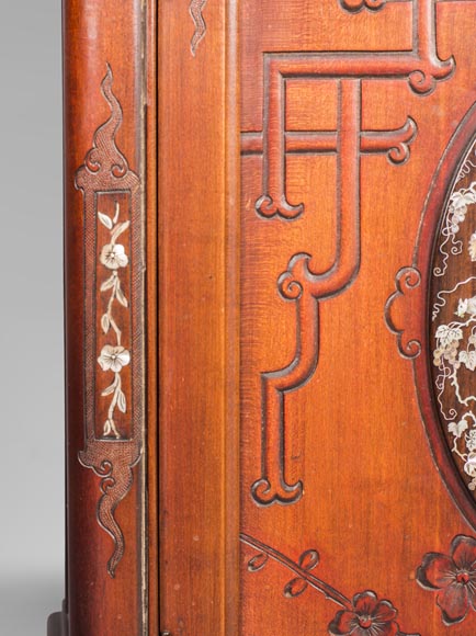 Display cabinet inspired by the Far East Display cabinet inspired by the Far East-3