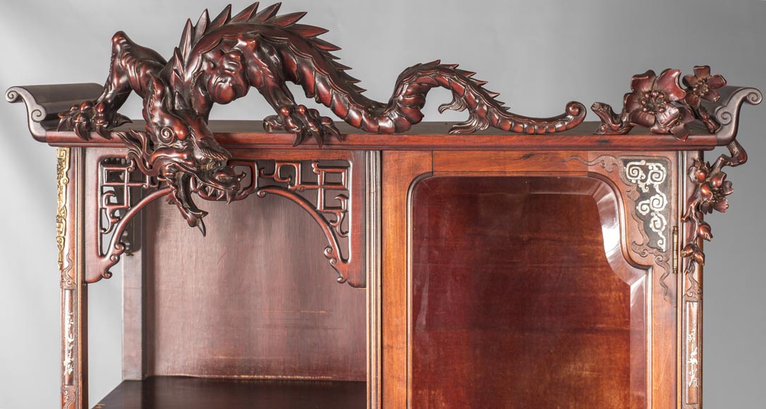 Display cabinet inspired by the Far East Display cabinet inspired by the Far East-15