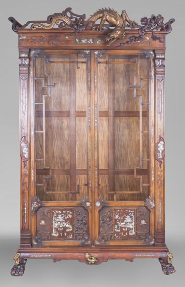 Important display cabinet with dragon and mother-of-pearl decoration Important display cabinet with dragon and mother-of-pearl decoration-0