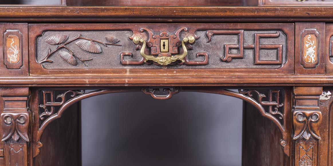 Important japanese style pedestal desk with dragons decoration Important japanese style pedestal desk with dragons decoration-5