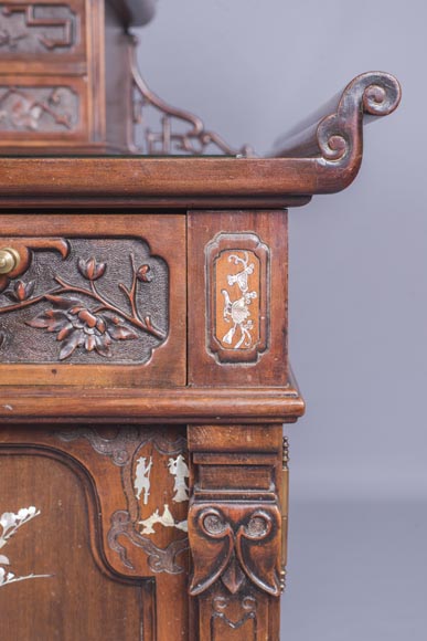 Important japanese style pedestal desk with dragons decoration Important japanese style pedestal desk with dragons decoration-7