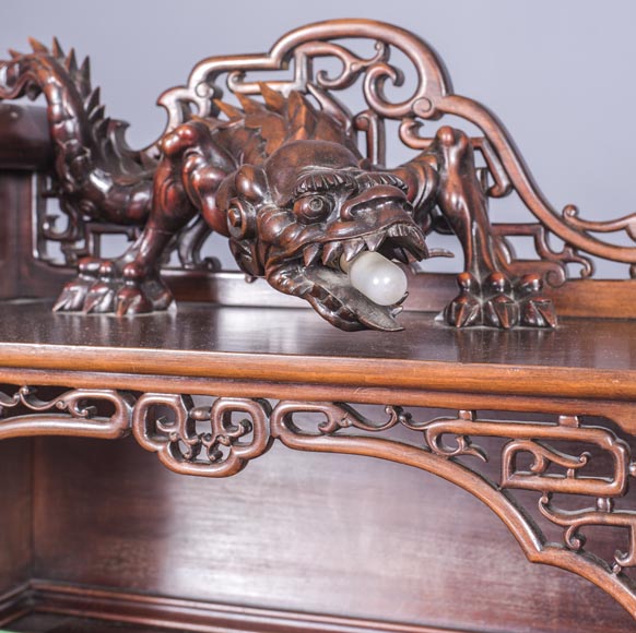 Important japanese style pedestal desk with dragons decoration Important japanese style pedestal desk with dragons decoration-10