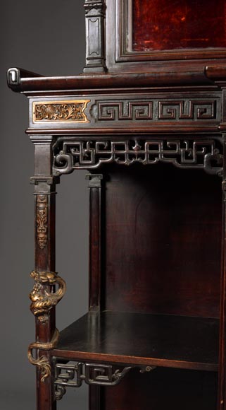 Gabriel Viardot (attributed to) - Japanese style presentation cabinet with a laquer and mother-of-pearl decor Gabriel Viardot (attributed to) - Japanese style presentation cabinet with a laquer and mother-of-pearl decor-8