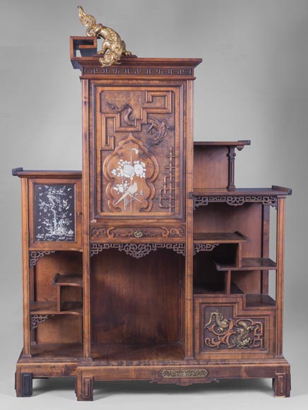 Gabriel VIARDOT (1830-1906) - Japanese style shelf unit with dragon and Foo dog Gabriel VIARDOT (1830-1906) - Japanese style shelf unit with dragon and Foo dog-0
