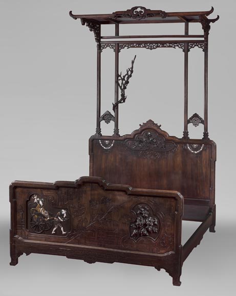 A bed inspired by the Far East, decorated with a tuk-tuk A bed inspired by the Far East, decorated with a tuk-tuk-0