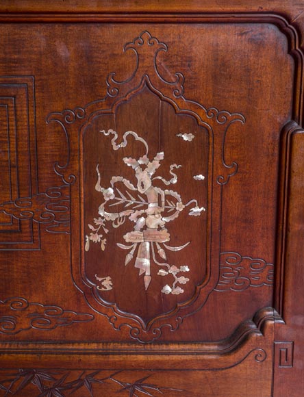 Gabriel Viardot (attributed to) - Japanese style bed with mother-of-pearl marquetery Gabriel Viardot (attributed to) - Japanese style bed with mother-of-pearl marquetery-11