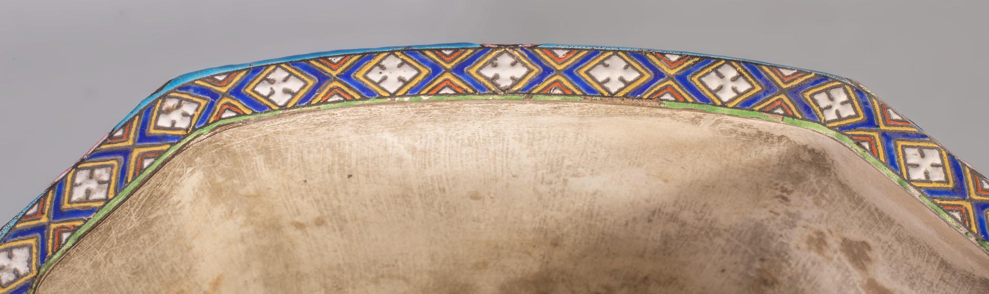 Japanese style cachepot in glazed earthenware with medallion decoration  of animated life scenes Japanese style cachepot in glazed earthenware with medallion decoration  of animated life scenes-2