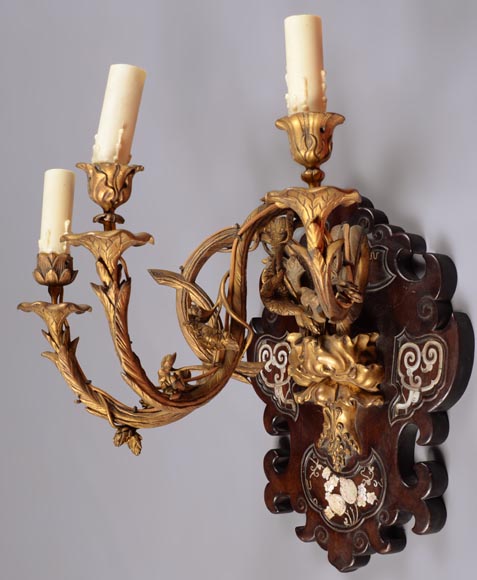 Japanese wall light in sycamore, gilt bronze and mother-of-pearl Japanese wall light in sycamore, gilt bronze and mother-of-pearl-4