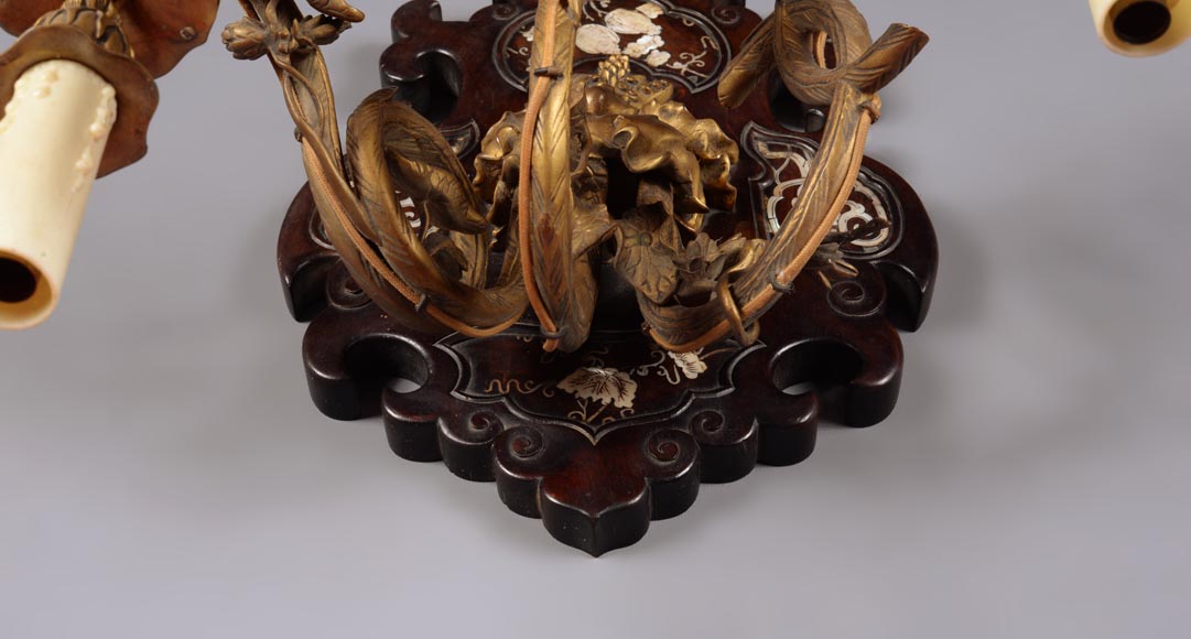 Japanese wall light in sycamore, gilt bronze and mother-of-pearl Japanese wall light in sycamore, gilt bronze and mother-of-pearl-6