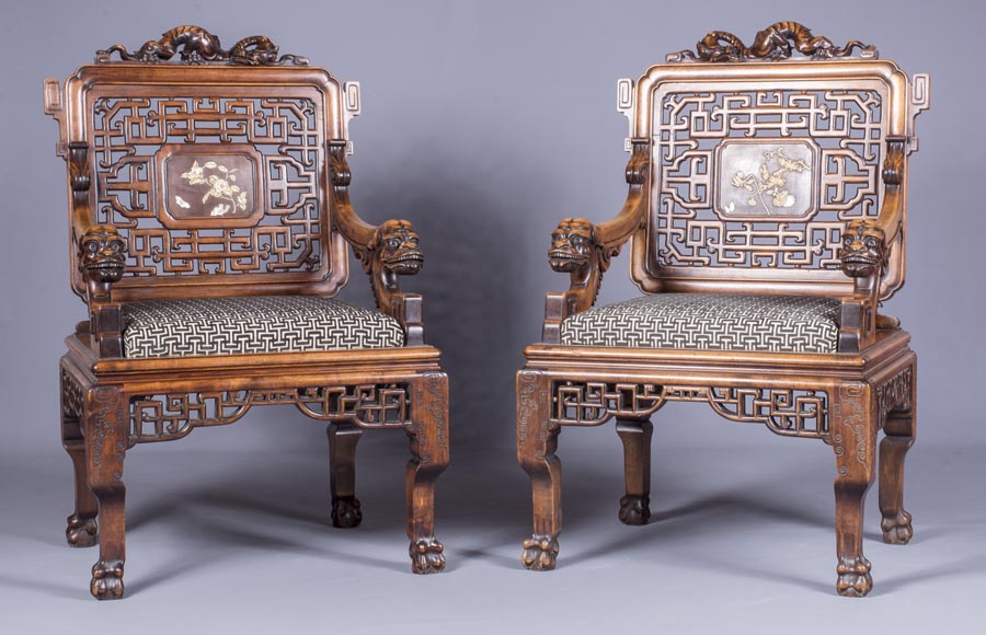 Maison des Bambous Alfred PERRET et Ernest VIBERT (attributed to) - Beautiful japanese style living room furniture set with dragons and openwork backs of seat Maison des Bambous Alfred PERRET et Ernest VIBERT (attributed to) - Beautiful japanese style living room furniture set with dragons and openwork backs of seat-2