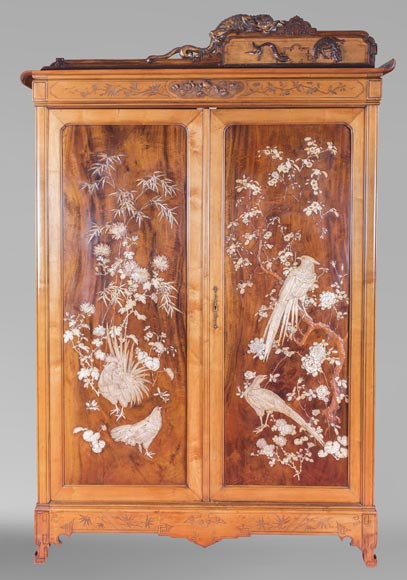 Gabriel VIARDOT (1830-1906) (attributed to) - A major Japanese wardrobe with large marquetry panels Gabriel VIARDOT (1830-1906) (attributed to) - A major Japanese wardrobe with large marquetry panels-0