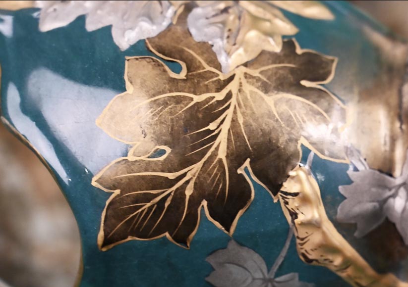 Nature made vase, (Attributed to) Émile GALLÉ for the Lunéville factory Nature made vase, (Attributed to) Émile GALLÉ for the Lunéville factory-8