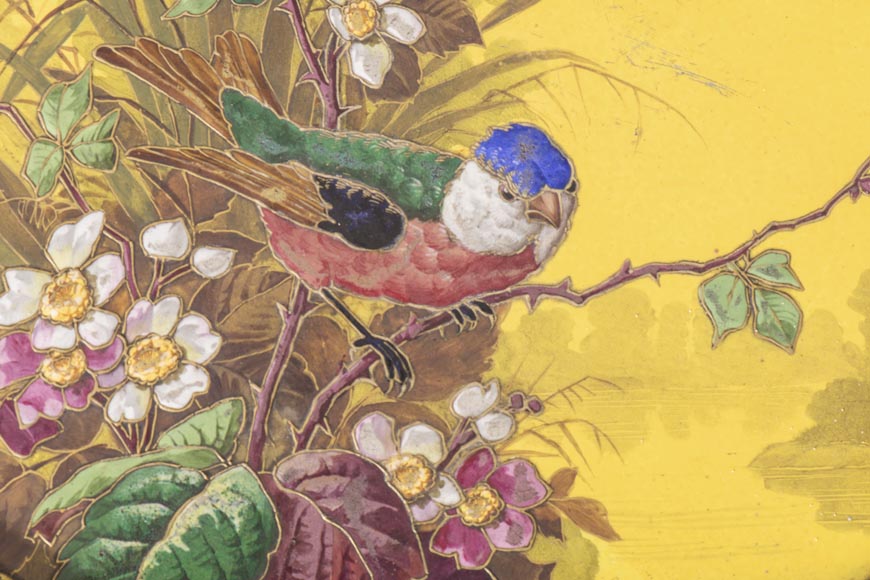 Earthenware dish with bird decoration, mounted in bronze Earthenware dish with bird decoration, mounted in bronze-1